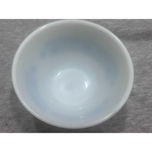 Vintage Pyrex #401 Horizon Blue Mixing Bowl 1 1/2 Pint - Picture 1 of 5